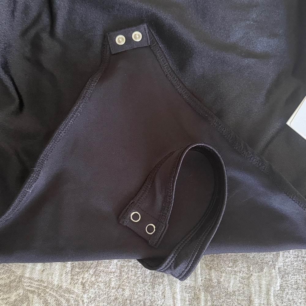 Good American Black Long Sleeve Bodysuit - Picture 4 of 4